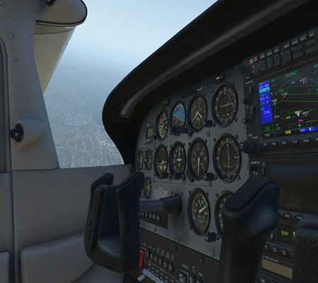 Volete conoscere gli strumenti di volo o provare virtualmente a pilotare un aereo in modo da Volare Sereni?